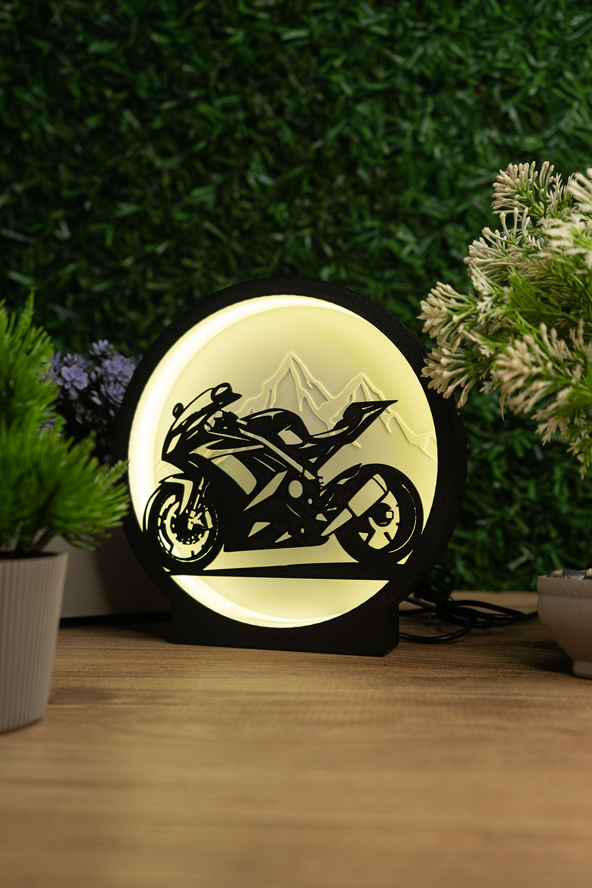 Spor Motor Temalı Lightbox – 3D Işıklı Masa Lambası | LED Gece Lambası | Gaming Dekor Spor Motor Temalı Lightbox – 3D Işıklı Masa Lambası | LED Gece Lambası | Gaming Dekor
