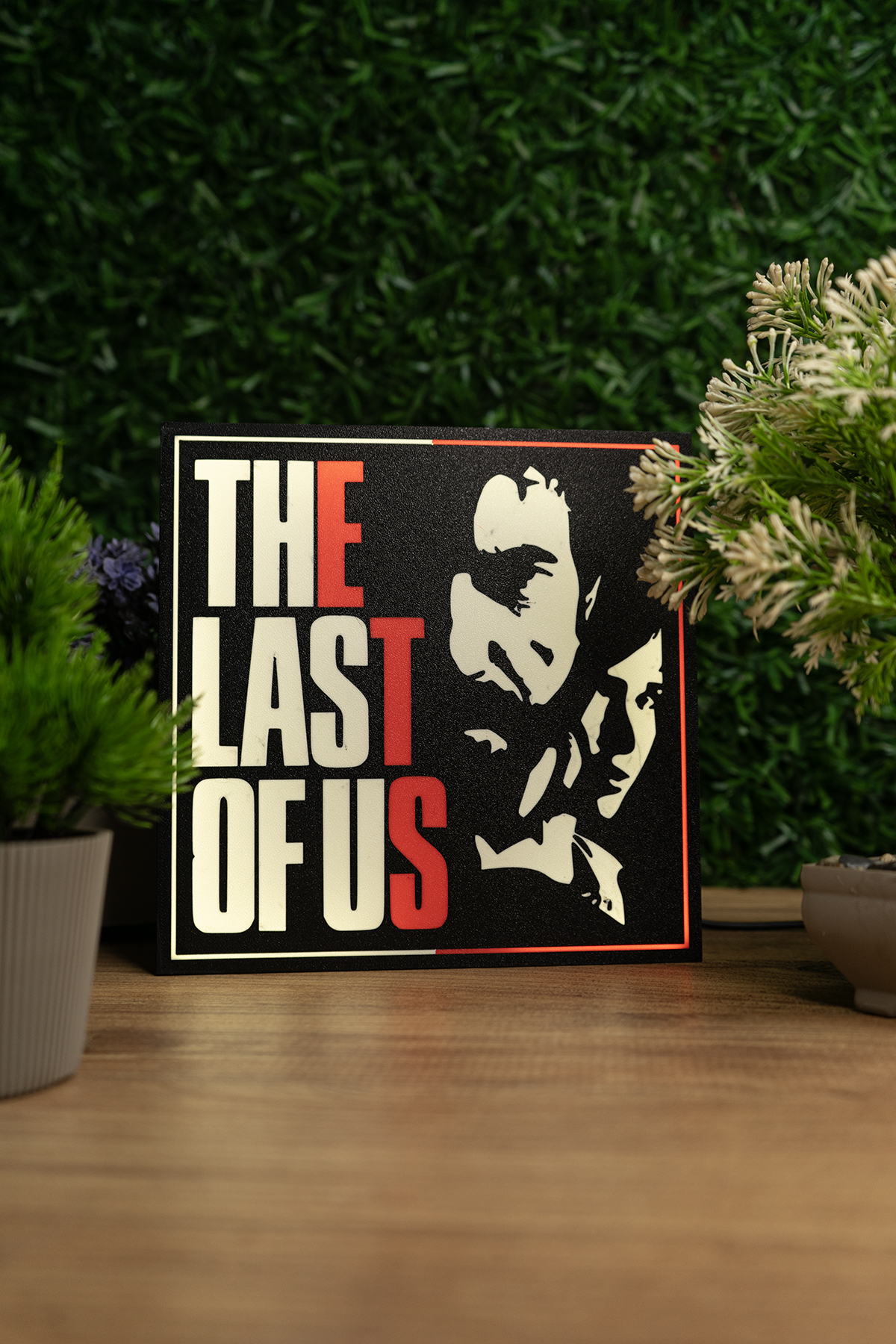 The Last Of Us Lightbox – 3D Işıklı Masa Lambası | LED Gece Lambası | Gaming Dekor The Last Of Us Lightbox – 3D Işıklı Masa Lambası | LED Gece Lambası | Gaming Dekor