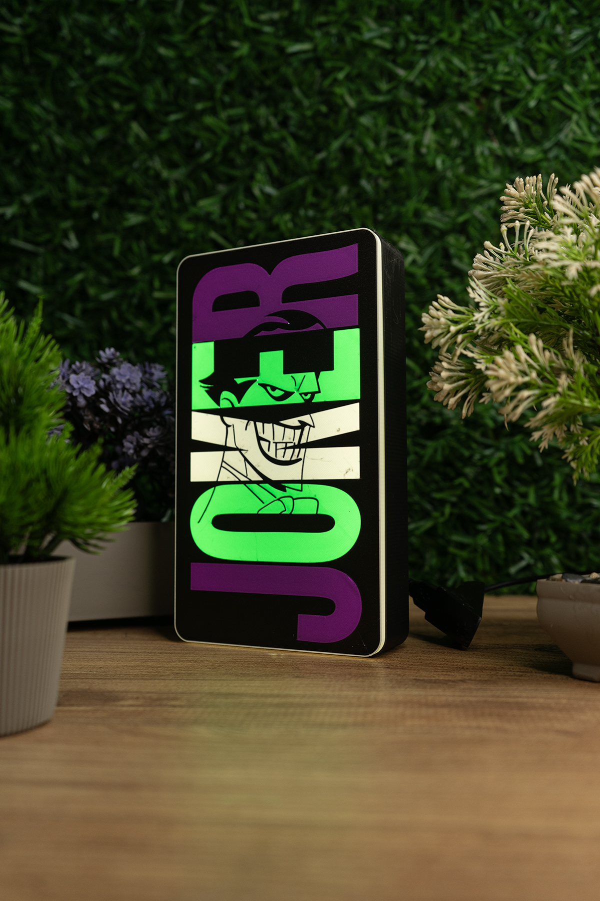 Joker Lightbox – 3D Işıklı Masa Lambası | LED Gece Lambası | Gaming Dekor Joker Lightbox – 3D Işıklı Masa Lambası | LED Gece Lambası | Gaming Dekor