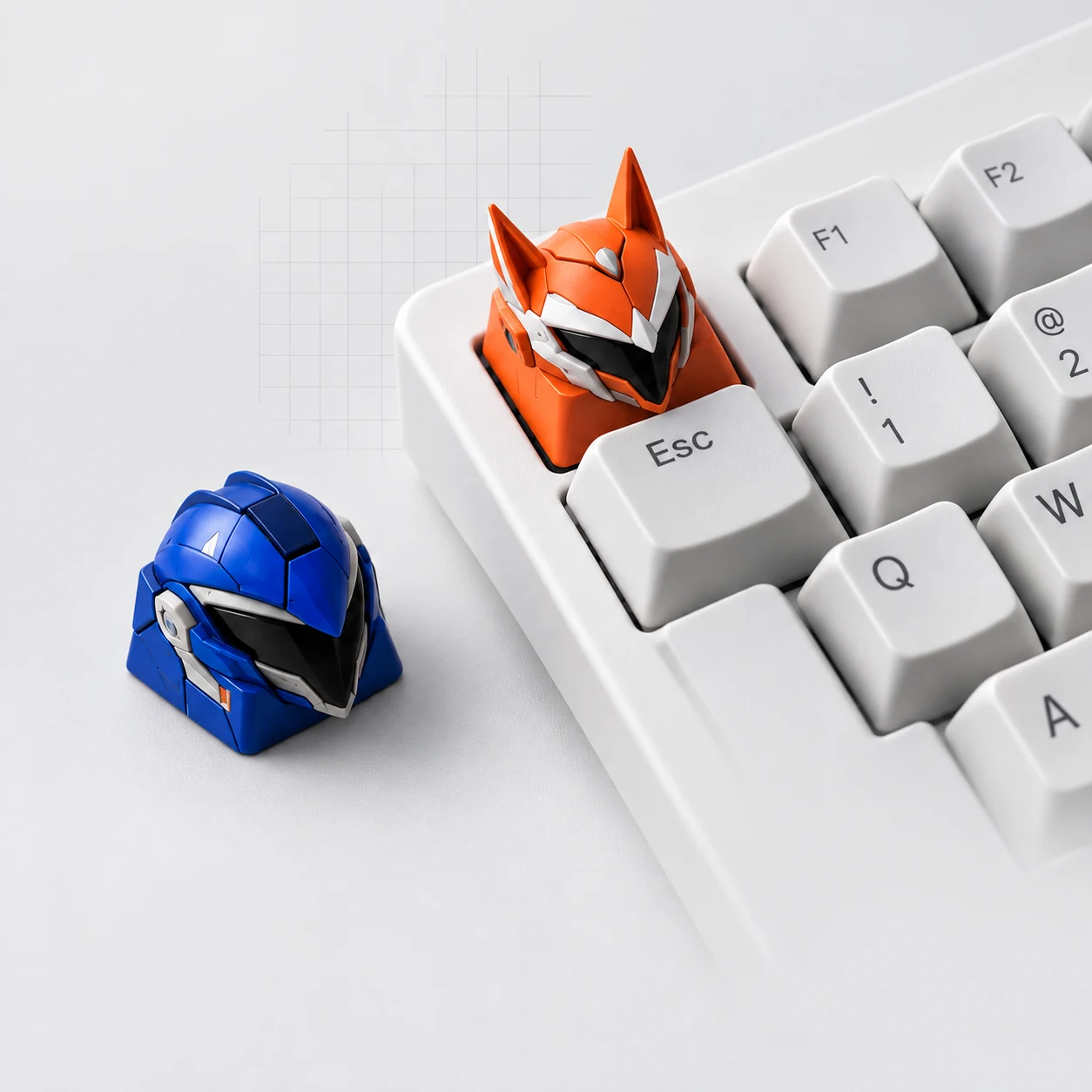 Makerpax turuncu ve mavi kask tasarımlı keycaps konsept sunumu