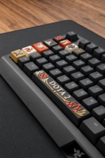 Dota 2 Gamer Keycaps 8 tuş ve 1 spacebar seti, klavye üzerinde detay görünümü