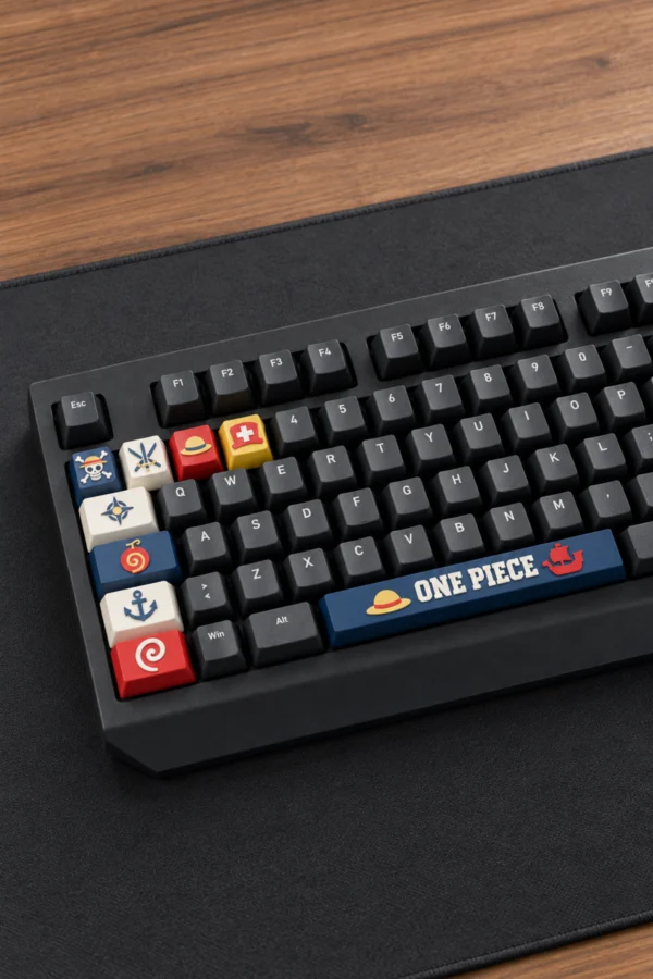 One Piece Anime Keycaps 8 tuş ve 1 spacebar seti, klavye üzerinde görünüm