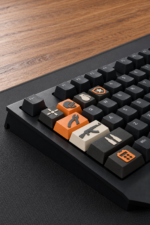 Makerpax CS:GO Gamer Keycaps temalı tuş kapaklarının yakın görünümü