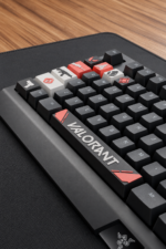 Makerpax Valorant Gamer Keycaps klavye üzerindeki tuş kapakları ve spacebar